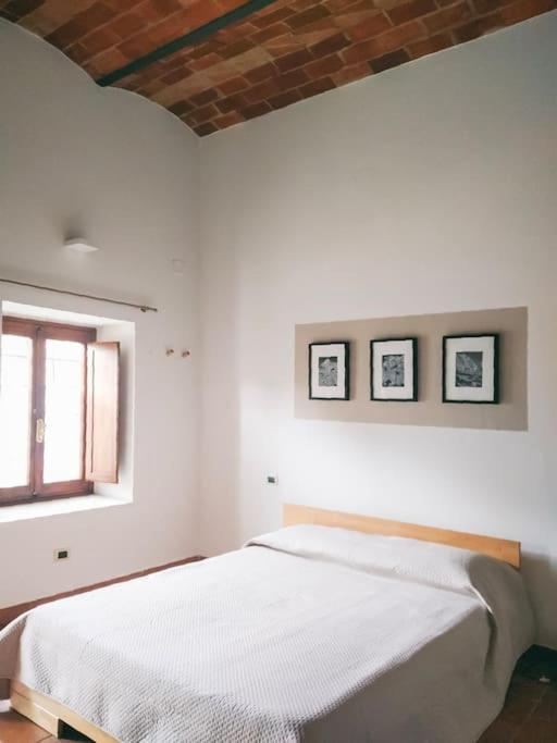 La Casa Nella Torre - Apartment ปอนตาสซิเอเว ภายนอก รูปภาพ